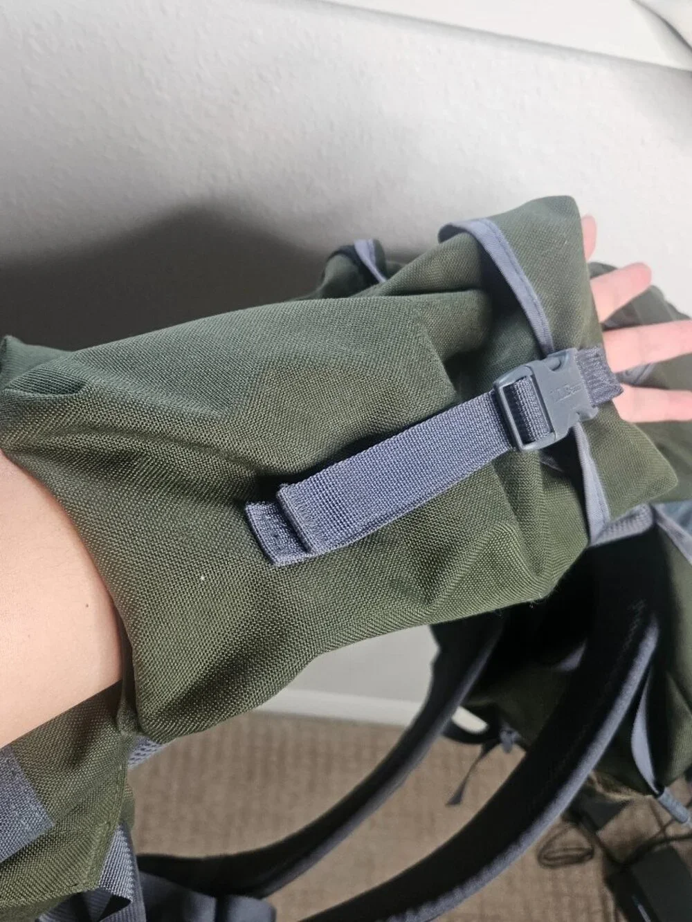 LL Bean Continental Rucksack Backpack Army Green Hiking Travel Gorpcore Outdoors